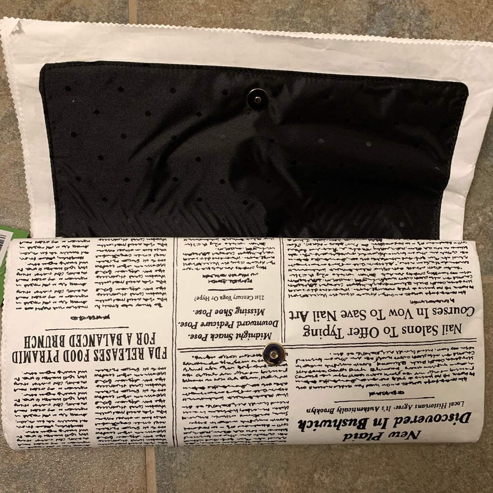 KATE SPADE NOVELTY NEWSPAPER GLITZY RITZY CLUTCH - Picture 8 of 8